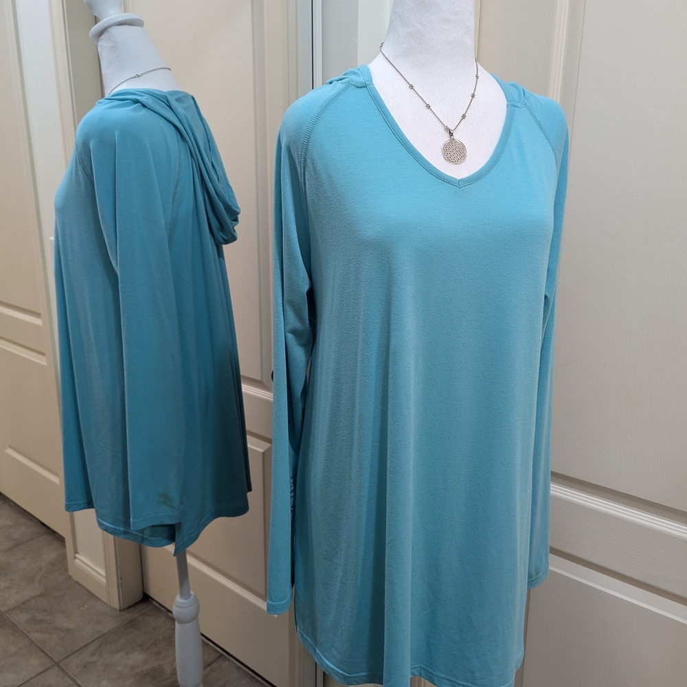 Women's Blue V-Neck Top
